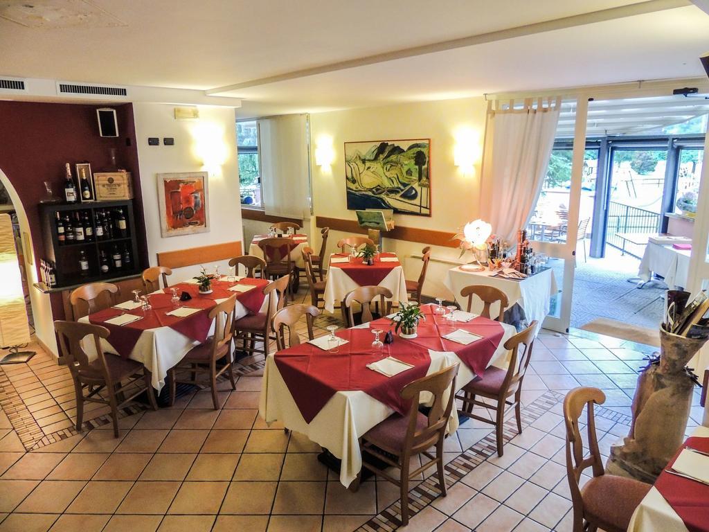 Albergo Lario Gera Lario Exterior photo