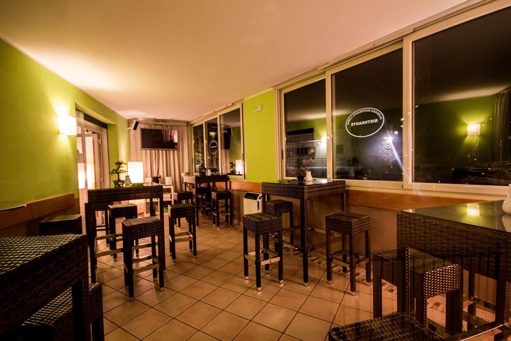 Albergo Lario Gera Lario Exterior photo